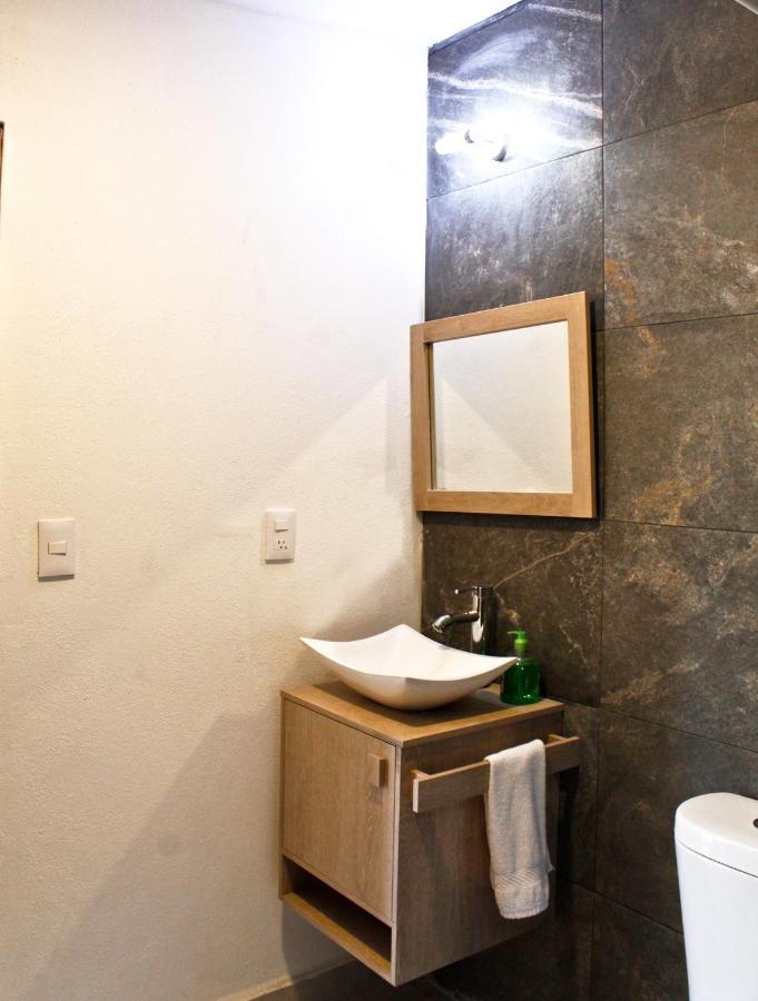 Suites ciento 37 León Exterior foto
