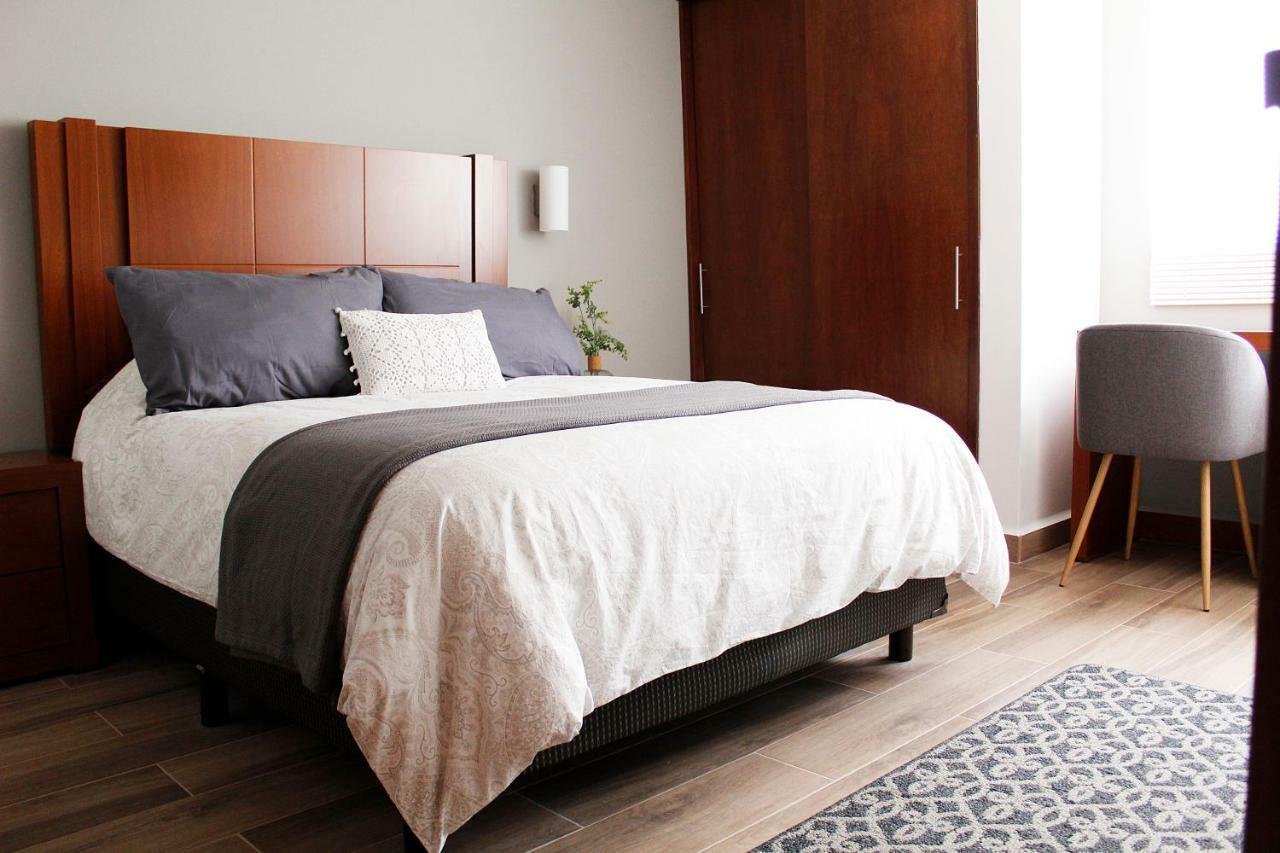 Suites ciento 37 León Exterior foto