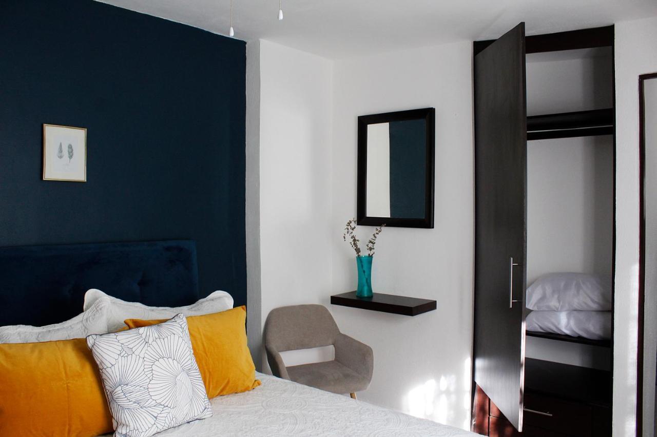 Suites ciento 37 León Exterior foto